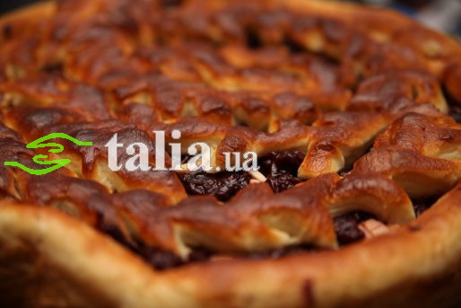 Рецепт. Пирог с вишней и яблоками из дрожжевого теста Рецепт. Пирог с вишней и яблоками из дрожжевого теста