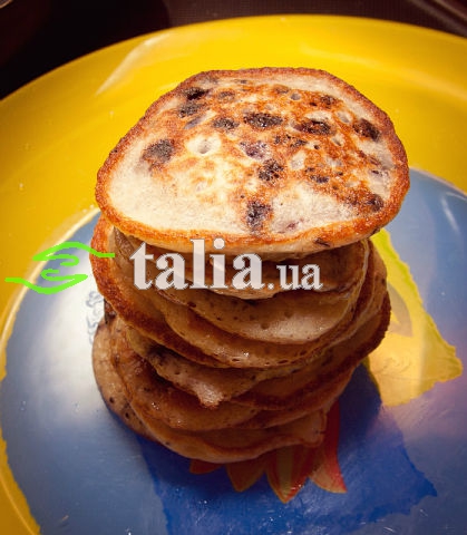 Рецепт. Блинчики с черникой дрожжевые