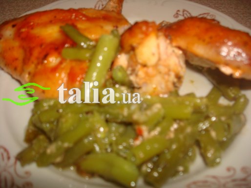 Рецепт. Куриные крылышки под соусом на спарже