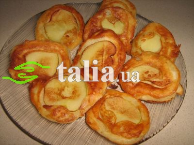 Рецепт. Оладьи на кефире с яблоками