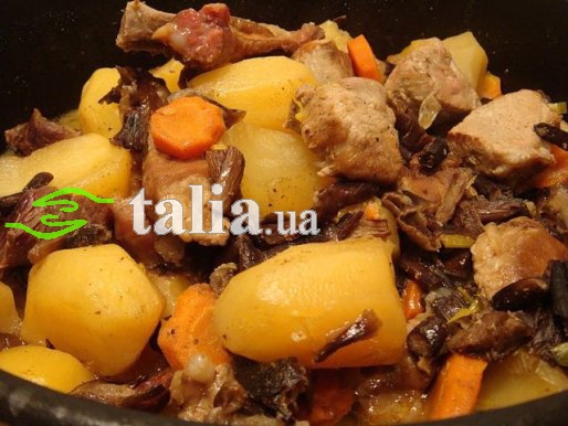 Рецепт. Жаркое с грибами и свининой