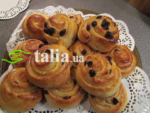 Рецепт. Венские булочки с изюмом Рецепт. Венские булочки с изюмом