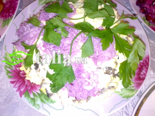 Рецепт. Салат с курицей, грибами и черносливом Рецепт. Салат с курицей, грибами и черносливом