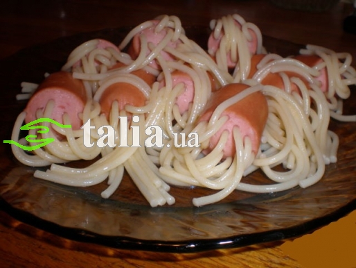 Рецепт. Макароны с сосисками (сосиски нанизанные на спагетти)