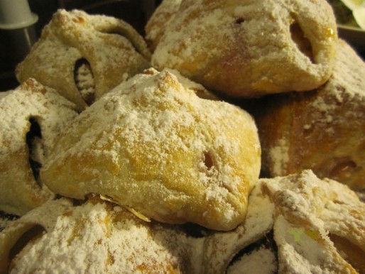 Рецепт. Слойки с яблоками и корицей